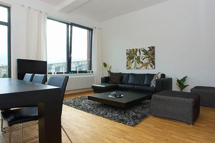 Spacious Studio Apartment Friedrichshain Berlín Habitación foto