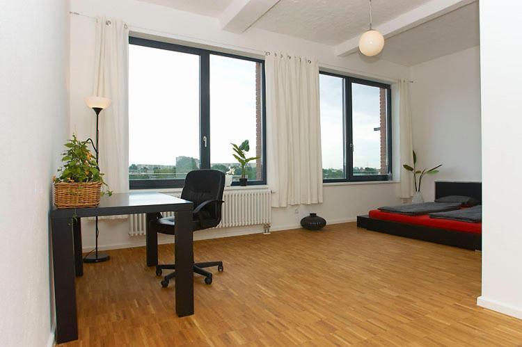 Spacious Studio Apartment Friedrichshain Berlín Habitación foto